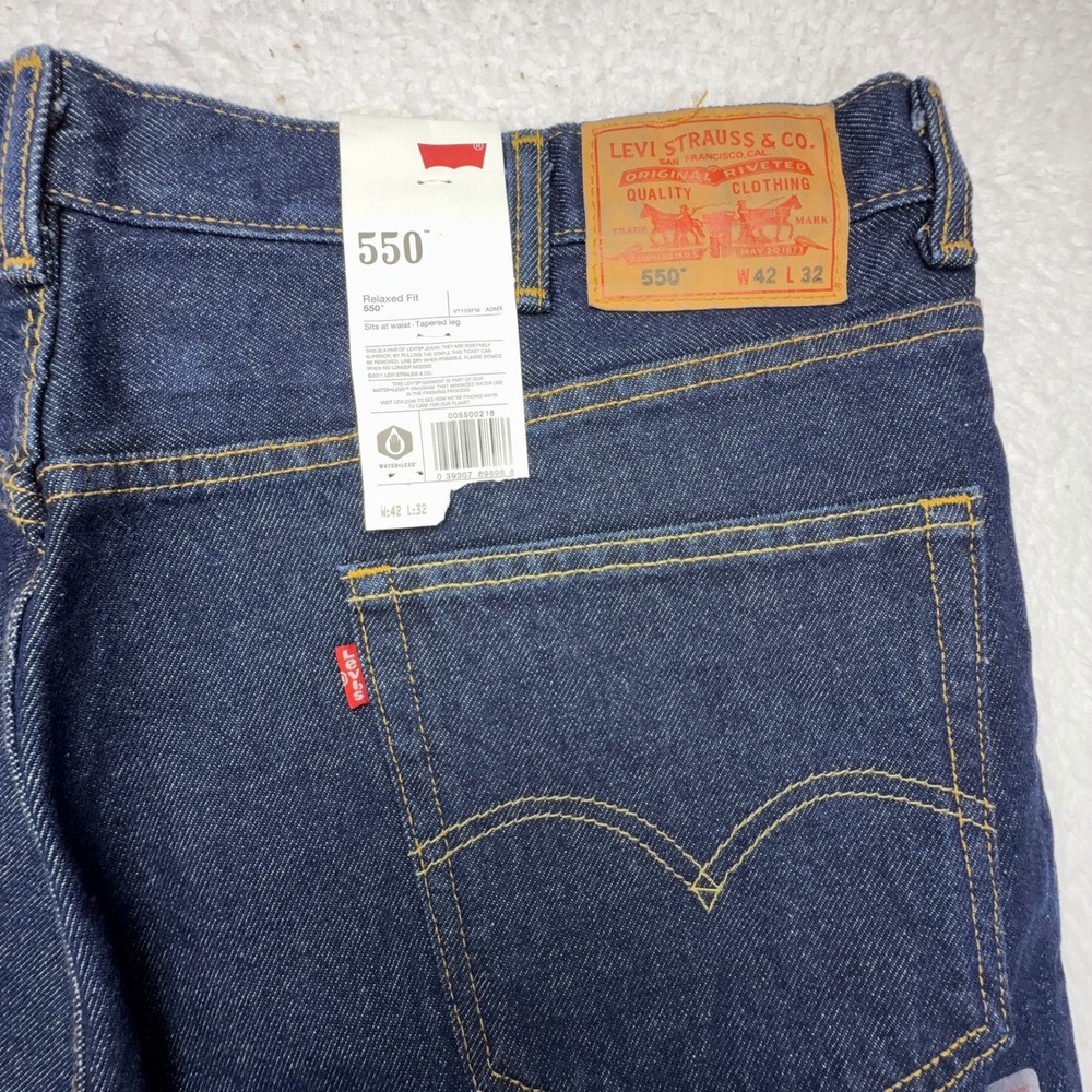 Levis 550 Relaxed Fit Tapered Leg Jeans Mens 42x32 Dark Wash Blue 005500216